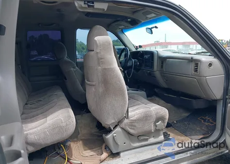 1999 Chevrolet Silverado 1500 Ls z USA, uszkodzony, nr VIN 2GCEK19T1X1229532